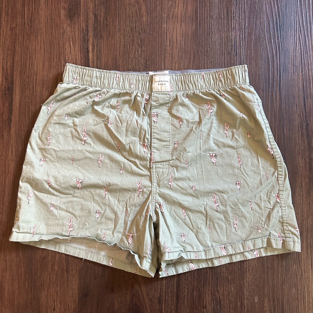 American Eagle Outfitters Tan Cactus Print Women Shorts